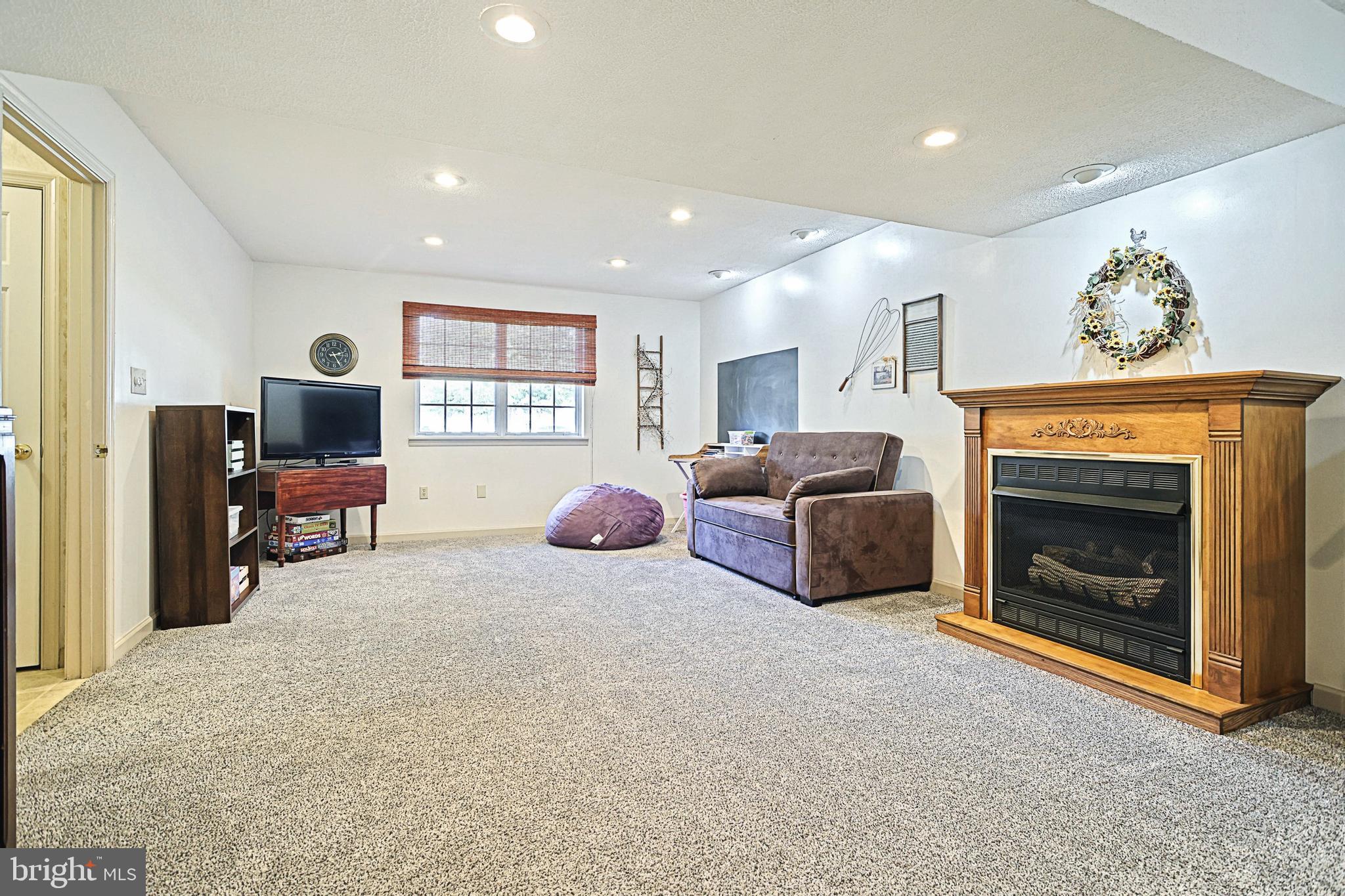 2298 Heather Road York, PA 17408 - Photo 21 of 30 Gallery Image 21