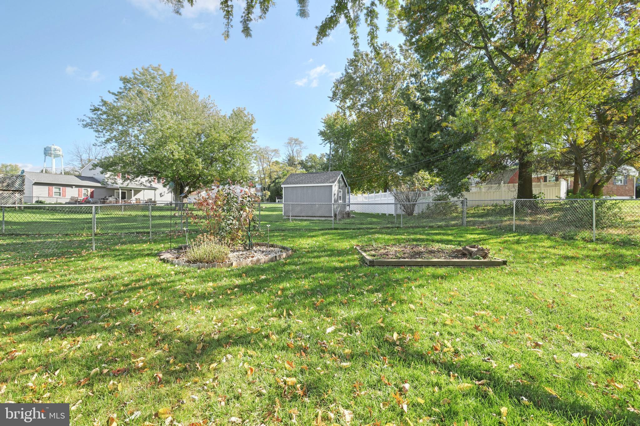 2298 Heather Road York, PA 17408 - Photo 29 of 30 Gallery Image 29