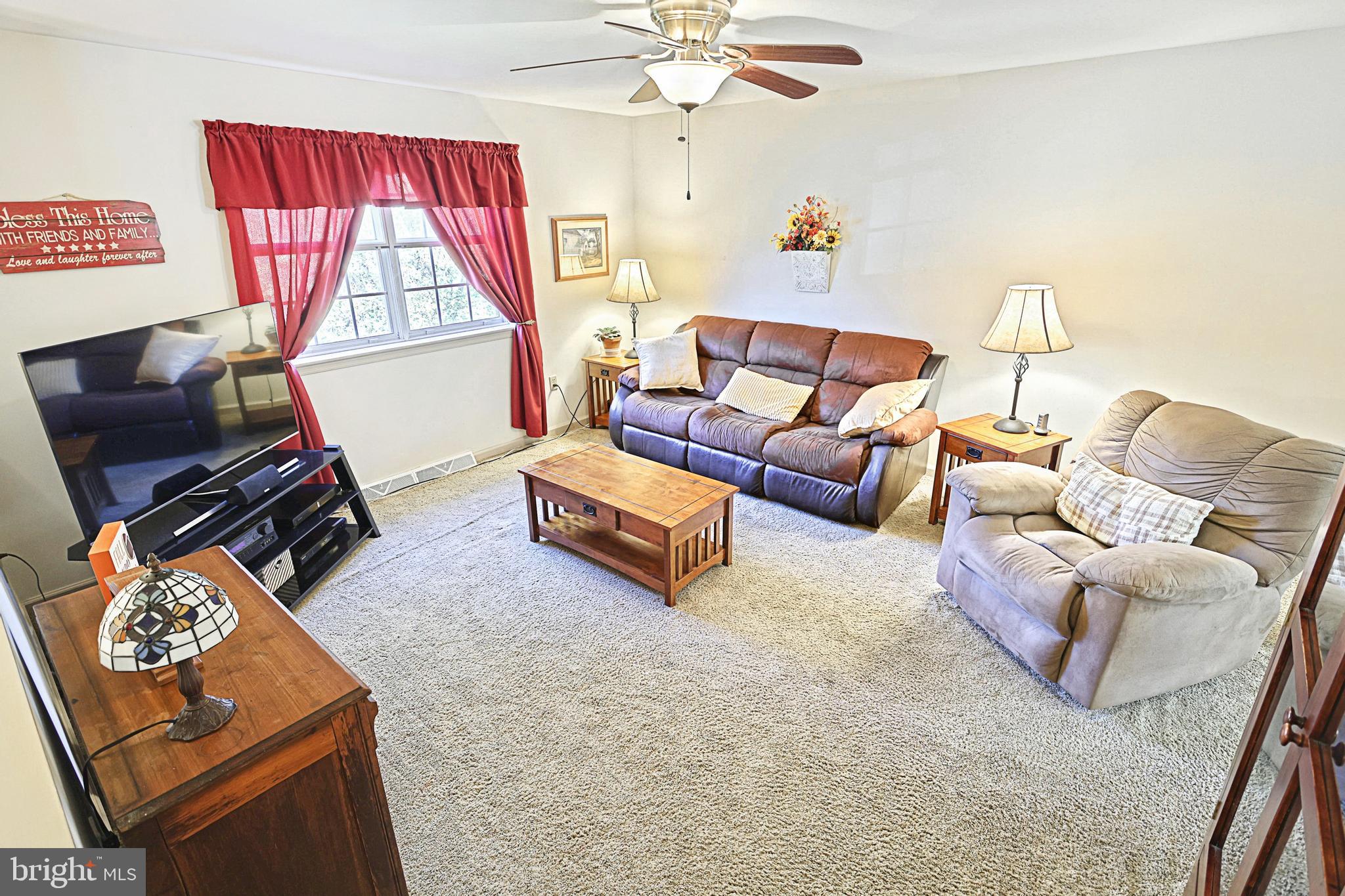 2298 Heather Road York, PA 17408 - Photo 5 of 30 Gallery Image 5