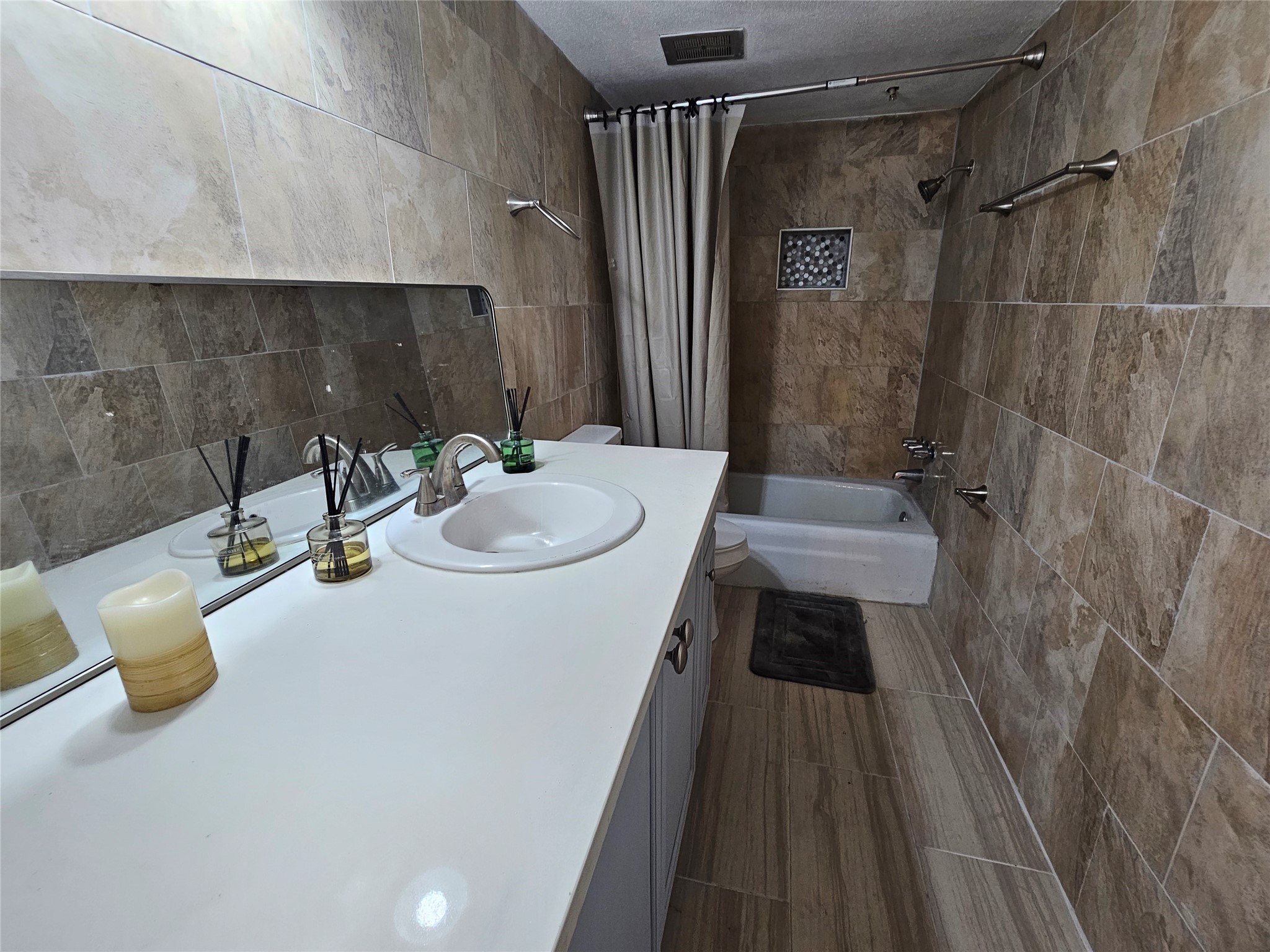 10112 Beekman Pl Drive Houston, TX 77043 - Photo 28 of 32