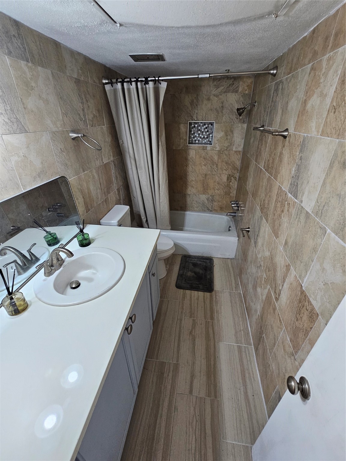 10112 Beekman Pl Drive Houston, TX 77043 - Photo 29 of 32