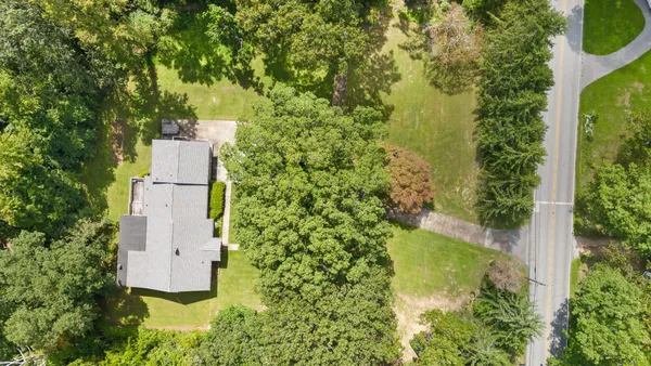 $599,995 | 1702 James Boulevard, Signal Mountain, TN 37377