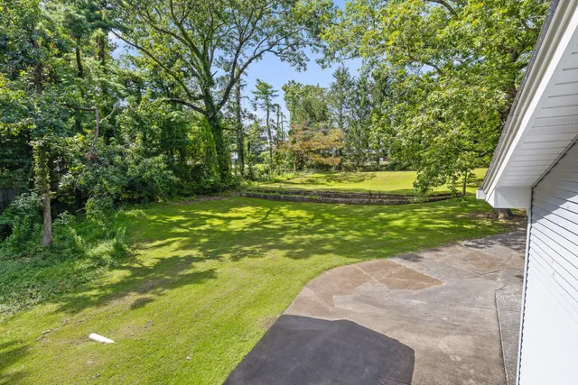 $614,995 | 1702 James Boulevard, Signal Mountain, TN 37377