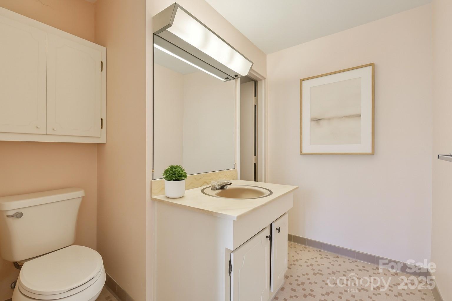 1300 Reece Road, Unit 305 Charlotte, NC 28209 - Photo 6 of 29 Gallery Image 6