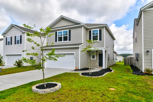 $385,000 | 114 Sunray Lane, Summerville, SC 29486