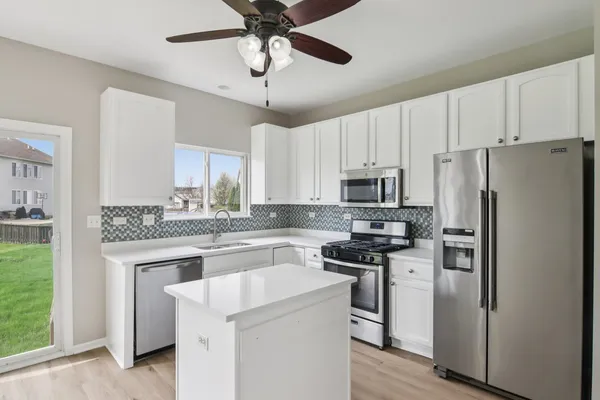 $399,000 | 3649 Bailey Street, Plano, IL 60545