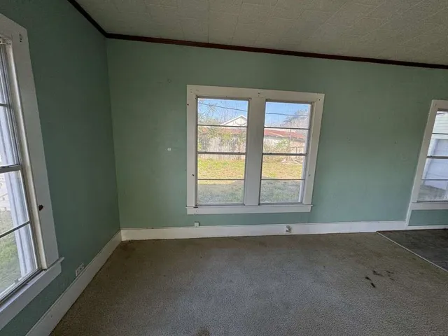 $145,499 | 565 North Jefferson Street, Goliad, TX 77963