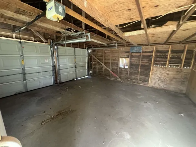 $145,499 | 565 North Jefferson Street, Goliad, TX 77963