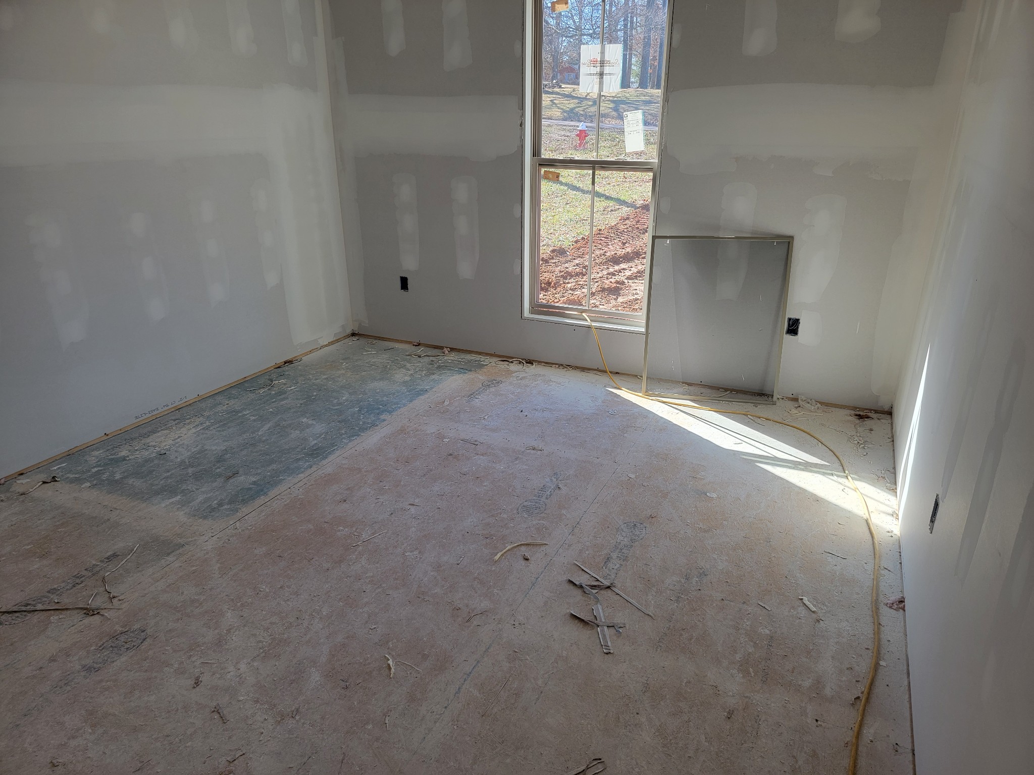 5110 High Oaks Place Springfield, TN 37172 - Photo 12 of 16 an empty room with windows