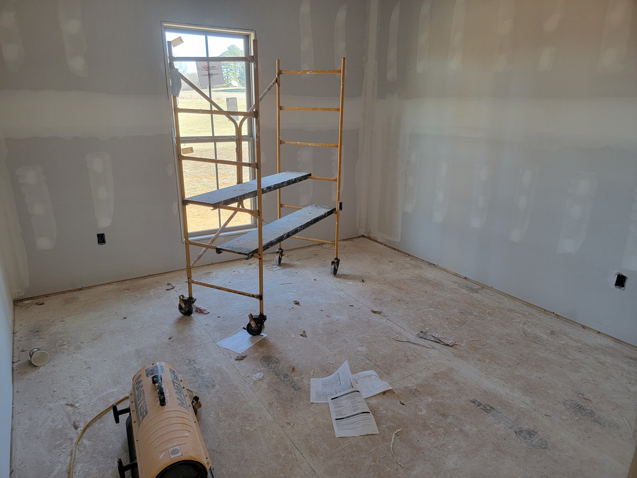 5110 High Oaks Place Springfield, TN 37172 - Photo 13 of 16 a view of a room with windows