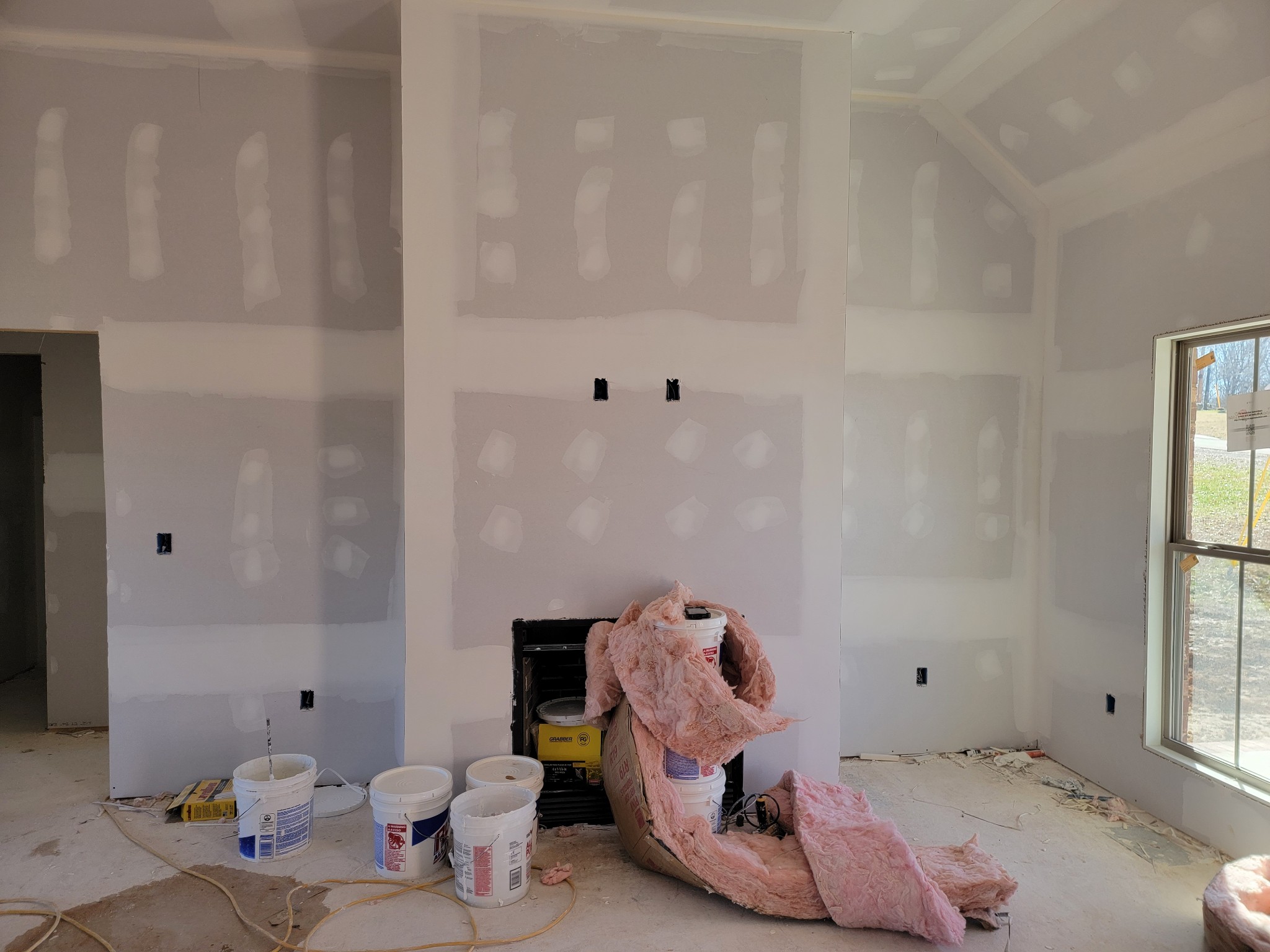 5110 High Oaks Place Springfield, TN 37172 - Photo 5 of 16 a bed room with a bed and a window