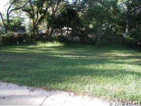 568 Lambright Road Daytona Beach, FL 32119 - Photo 6 of 6 a view of outdoor space with a garden
