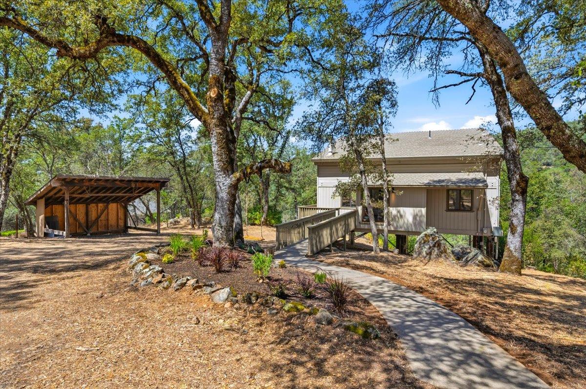17500 Winding Oaks Road Grass Valley, CA 95949 - Photo 1 of 55