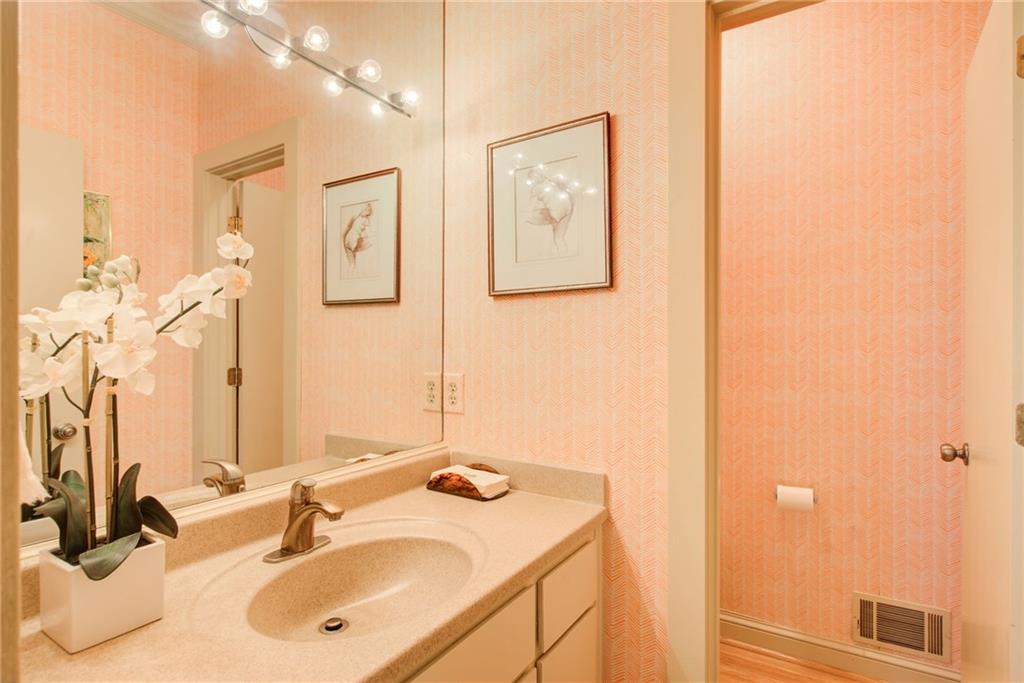 1075 Riverside Trace Northwest Sandy Springs, GA 30328 - Photo 28 of 42 Gallery Image 28