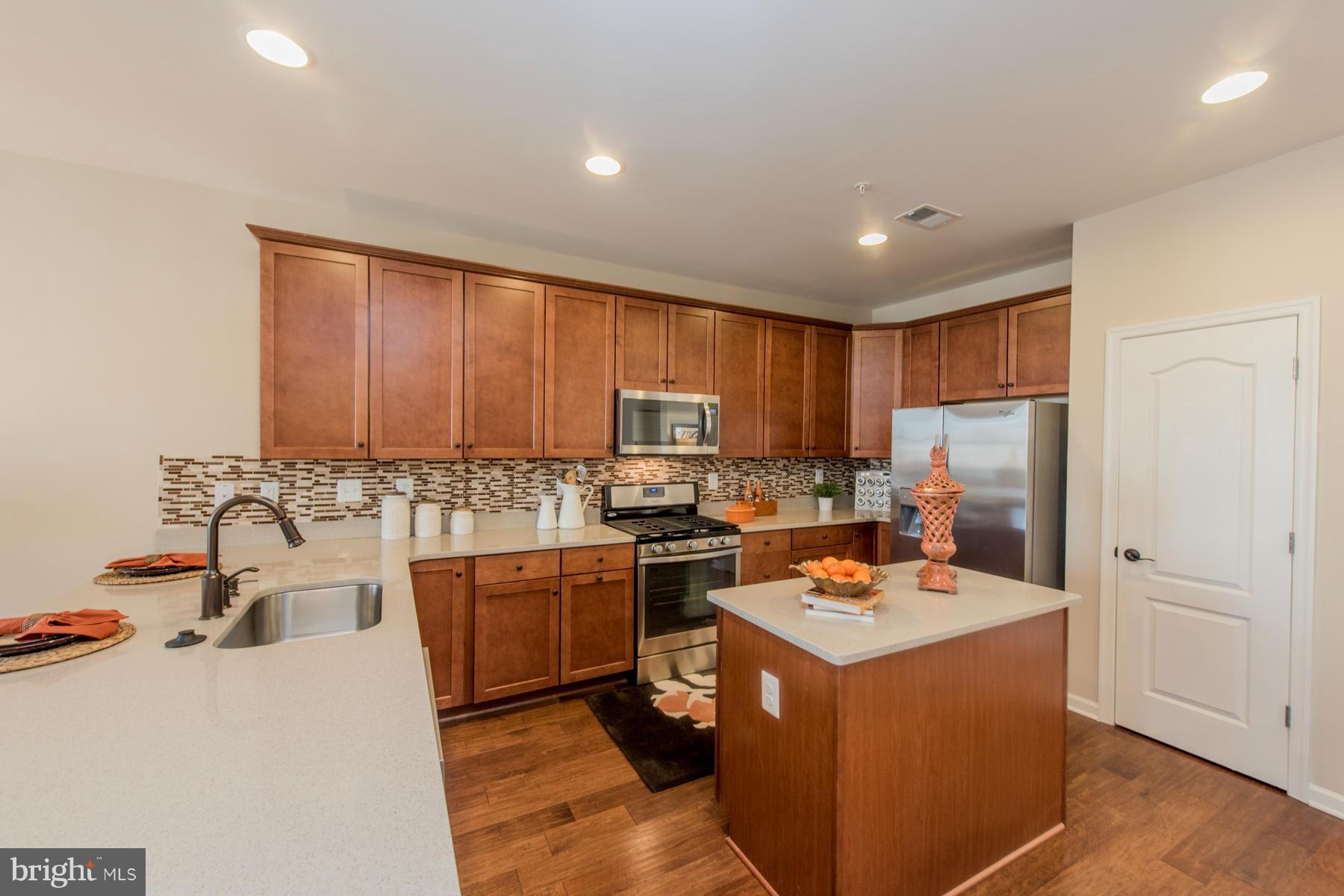 6255 McKay Circle Rosedale, MD 21237 - Photo 7 of 30 Kitchen