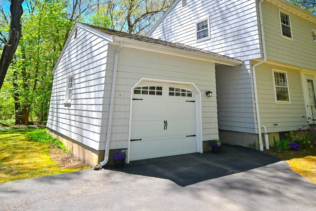 4 Applecrest Road Andover, MA 01810 - Photo 30 of 32