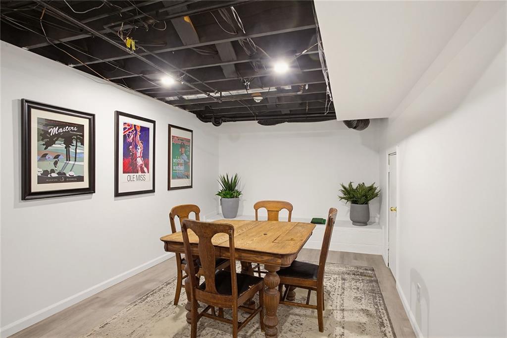 6651 Castleton Drive Northwest Atlanta, GA 30328 - Photo 26 of 35