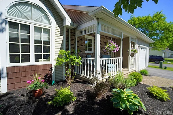 $354,900 | 10 Sweet Bay Lane, Amherst, NY 14221