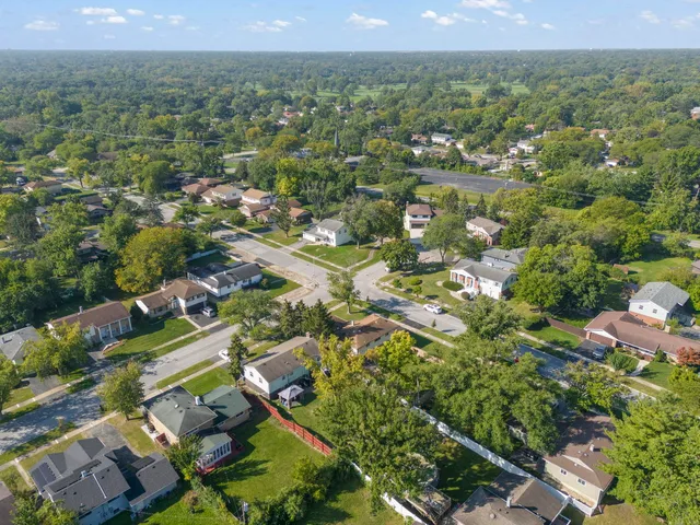 an aerial view of multiple house