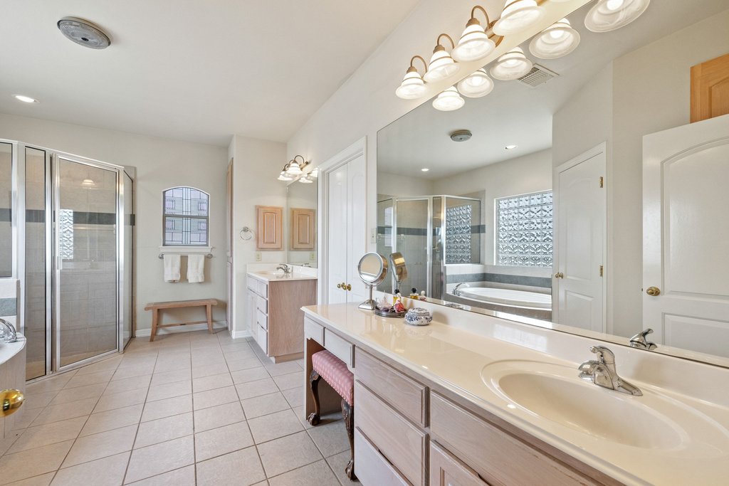 350 Buffalo Spring Road New Braunfels, TX 78132 - Photo 11 of 32