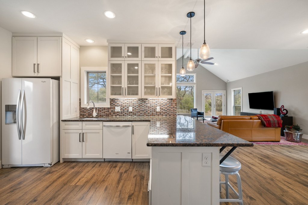 350 Buffalo Spring Road New Braunfels, TX 78132 - Photo 19 of 32 Guest House Kitchen