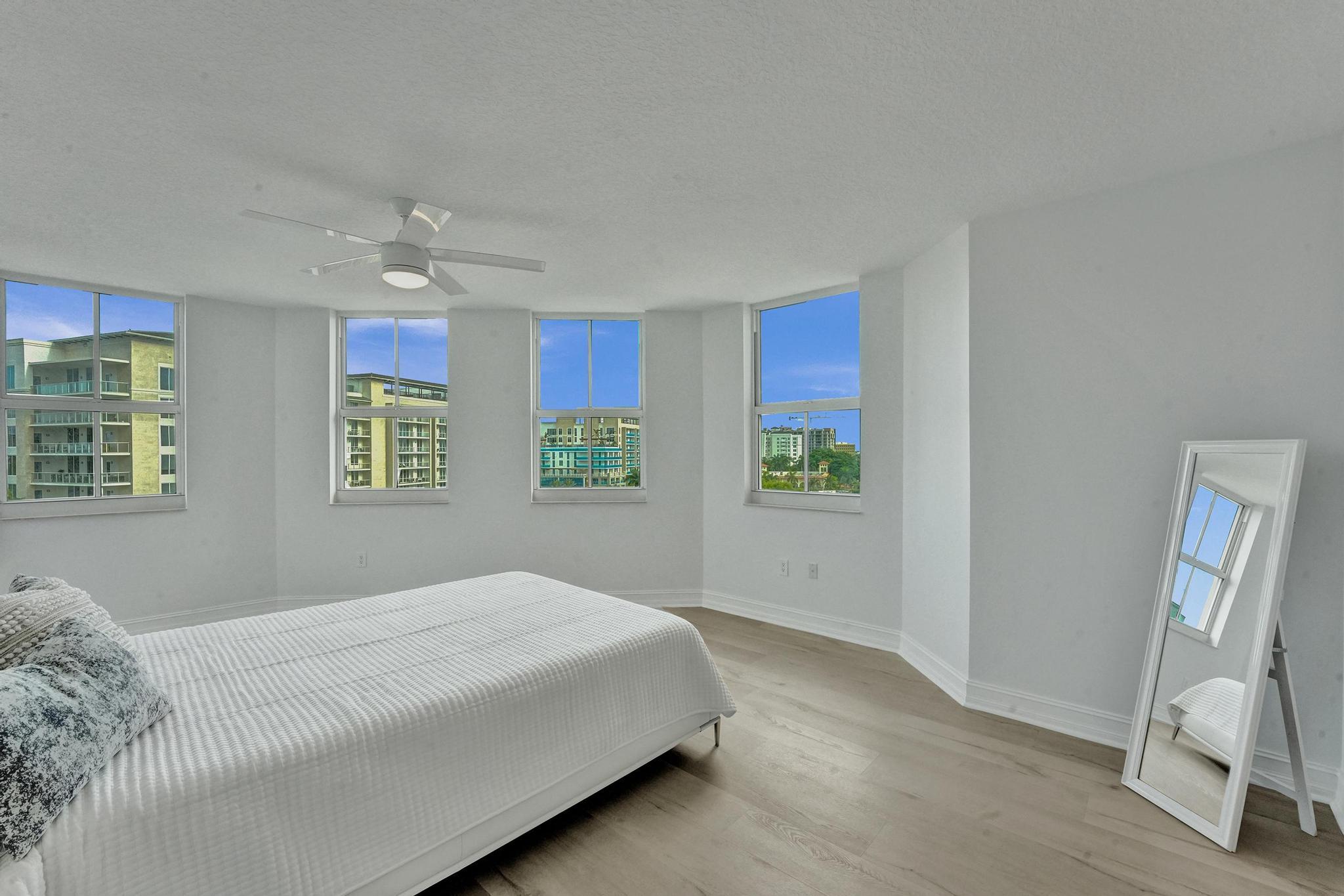99 Southeast Mizner Boulevard, Unit 719 Boca Raton, FL 33432 - Photo 14 of 30 Primary Bedroom