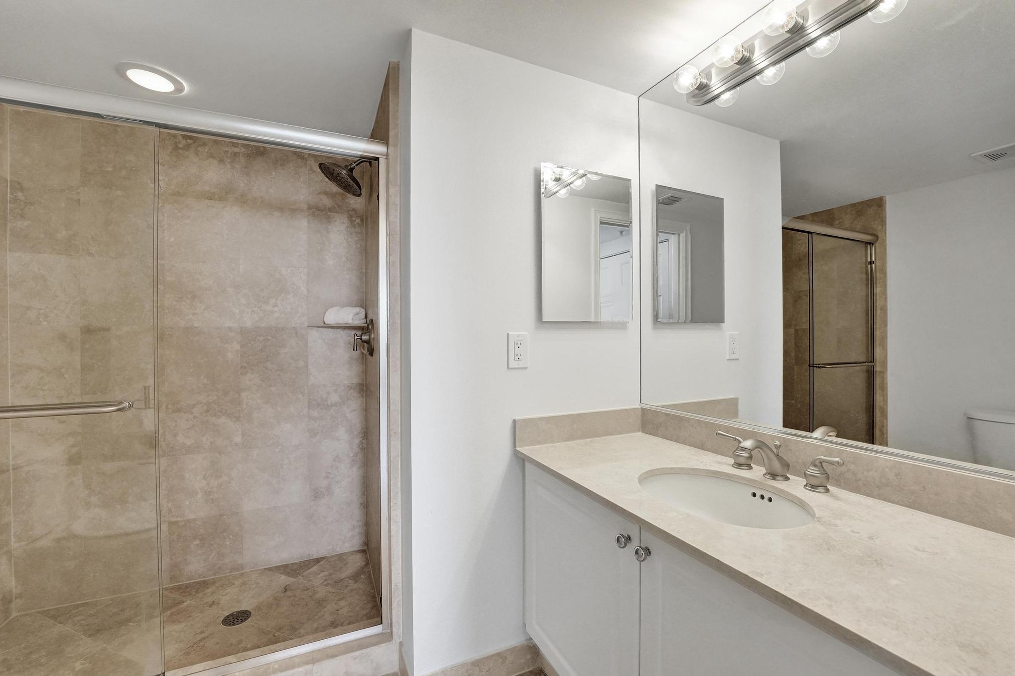 99 Southeast Mizner Boulevard, Unit 719 Boca Raton, FL 33432 - Photo 21 of 30 2nd Bath
