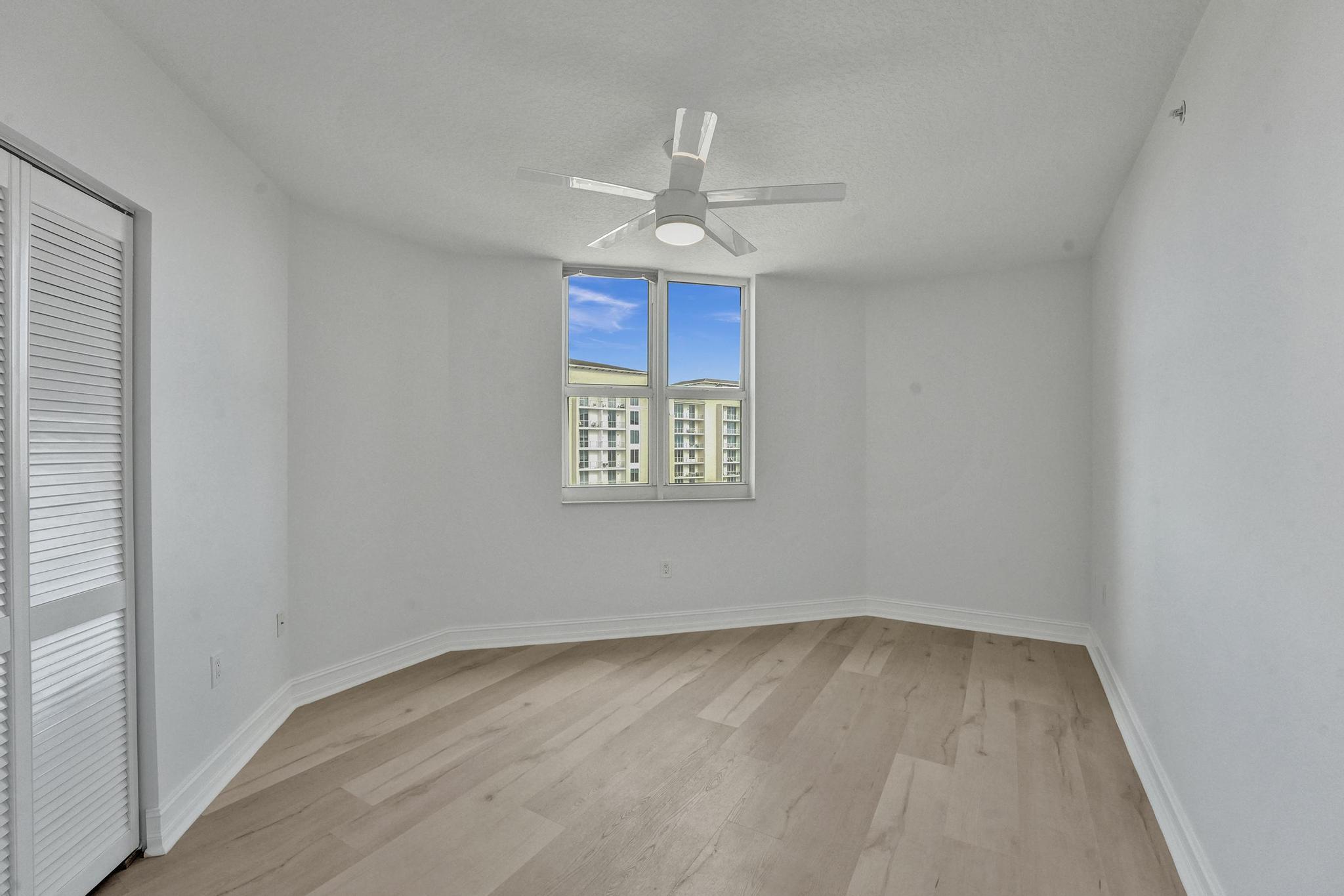 99 Southeast Mizner Boulevard, Unit 719 Boca Raton, FL 33432 - Photo 27 of 30 3rd Bedroom