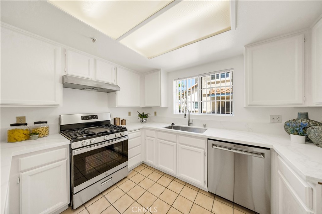 1900 Vine Street, Unit B Alhambra, CA 91801 - Photo 14 of 32