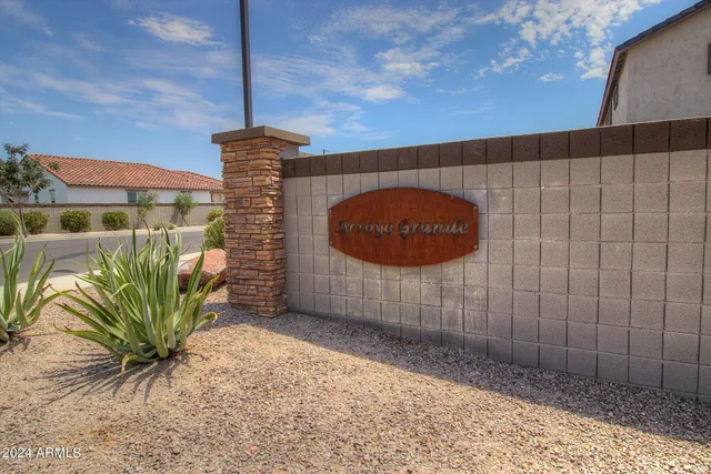 $356,900 | 1130 East Meadowbrook Drive, Casa Grande, AZ 85122