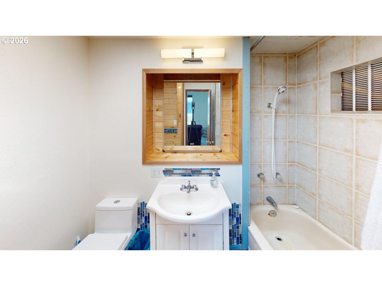 33620 Ophir Road Gold Beach, OR 97444 - Photo 20 of 44 Bedroom