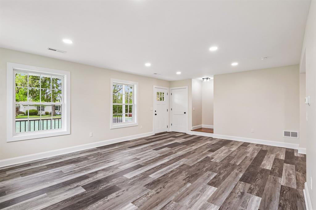514 Falcon Street New Castle, PA 16101 - Photo 5 of 30