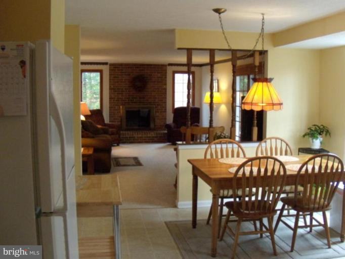 3103 Southwick Place Riva, MD 21140 - Photo 6 of 24 Breakfast Area