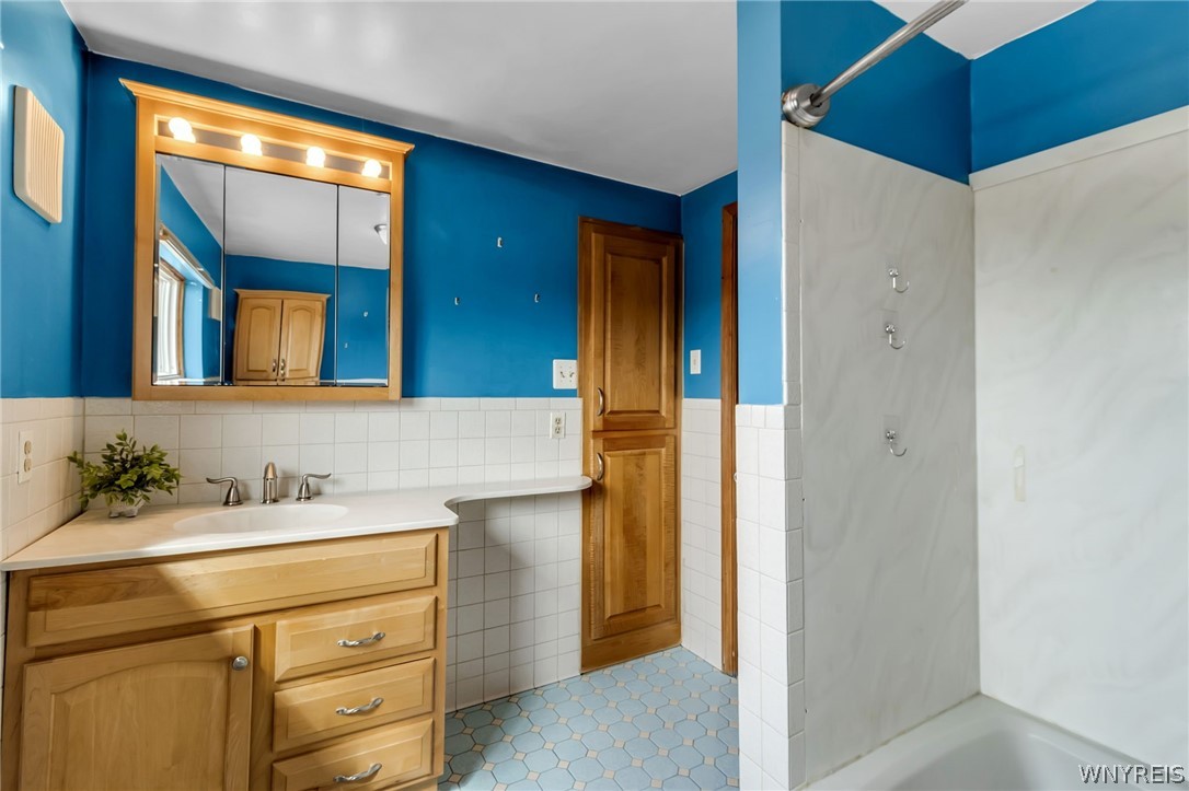 500 Rowley Road Cheektowaga, NY 14043 - Photo 36 of 50