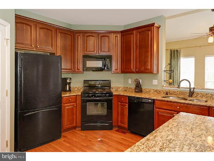 829 Middlesborough Way Mickleton, NJ 08056 - Photo 2 of 25 Kitchen
