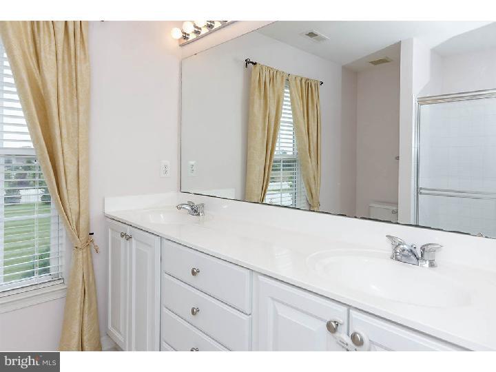 829 Middlesborough Way Mickleton, NJ 08056 - Photo 17 of 25 Master Bathroom