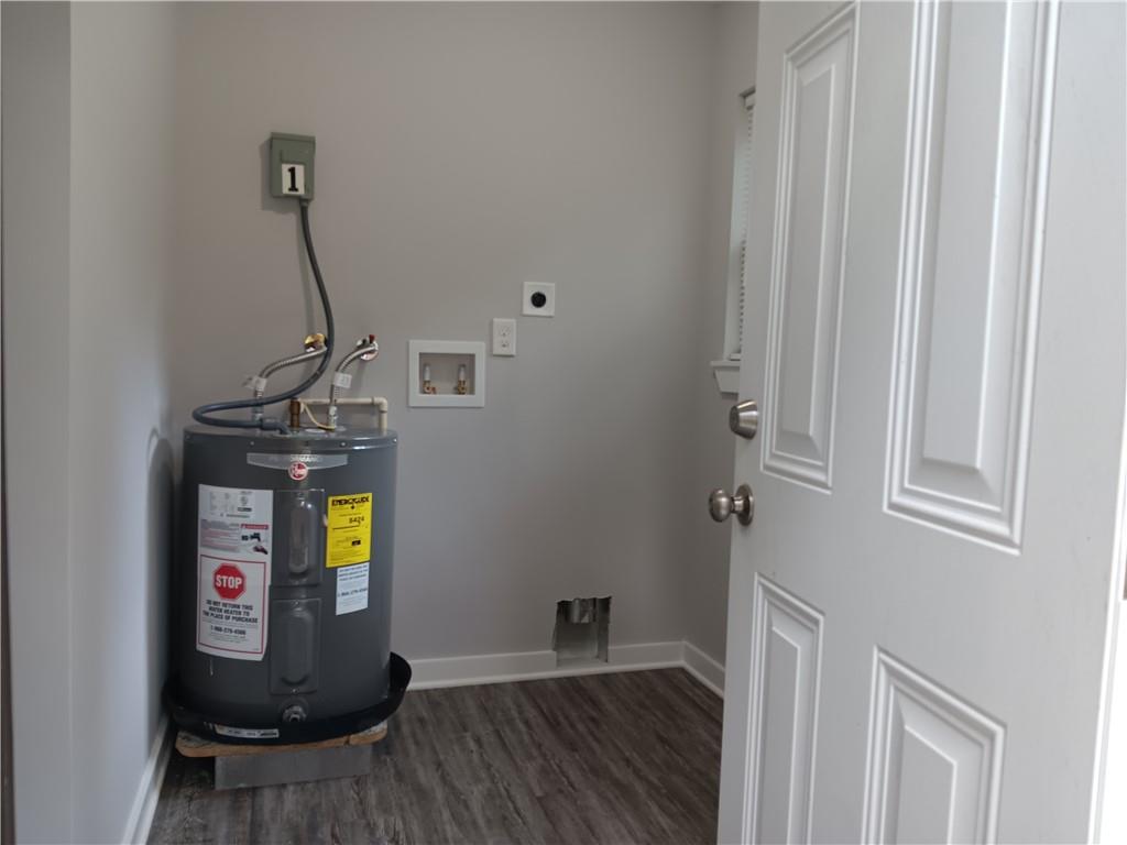 1112 Regent Street Southwest, Unit 1 Atlanta, GA 30310 - Photo 18 of 20 a view of hallway with wooden floor
