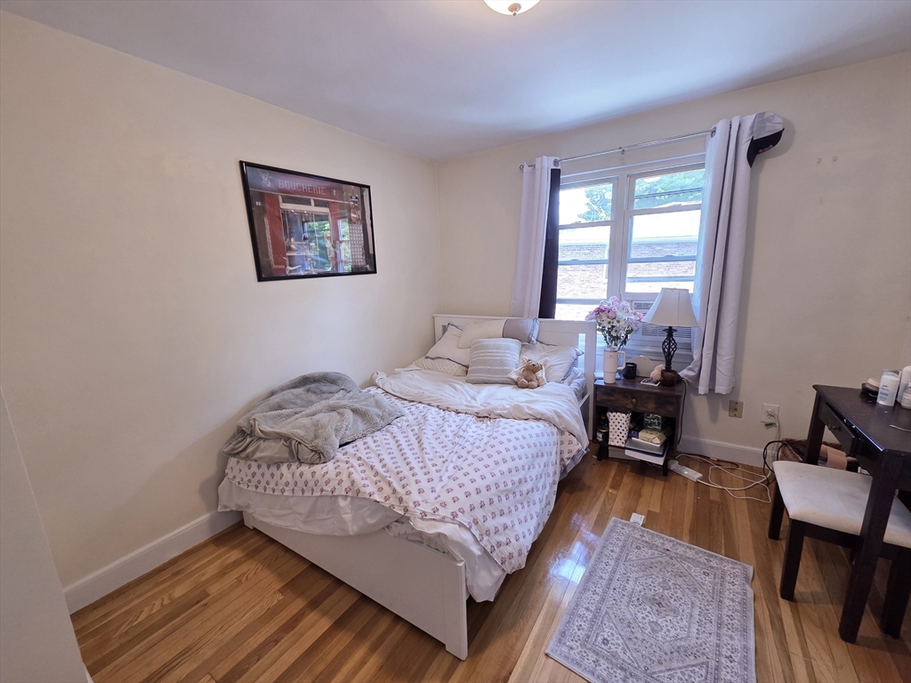 12-14 Louise Road, Unit 14 Chestnut Hill, MA 02467 - Photo 11 of 16