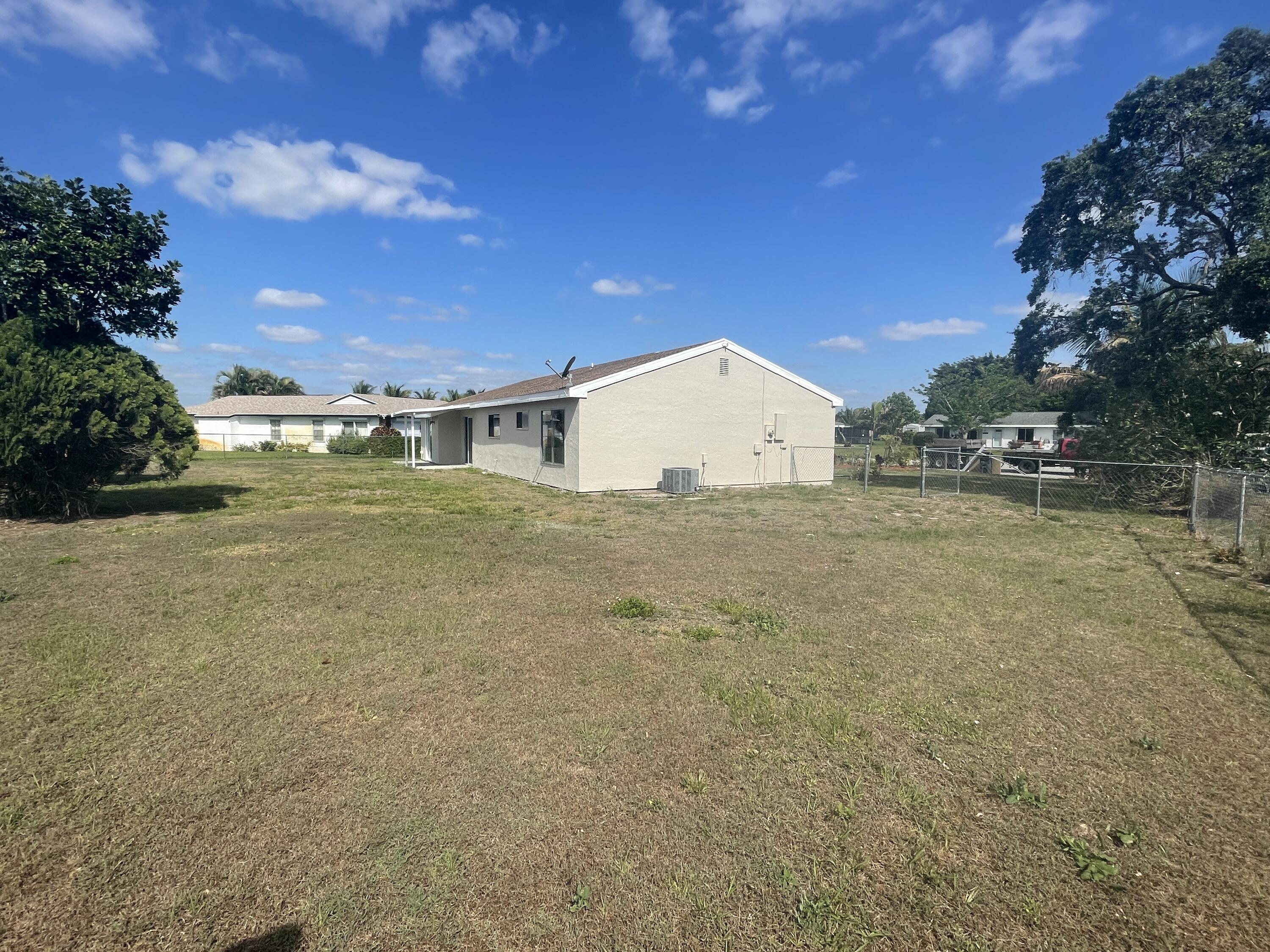 412 Southwest Ruffner Court Port St. Lucie, FL 34953 - Photo 8 of 27 IMG_7293