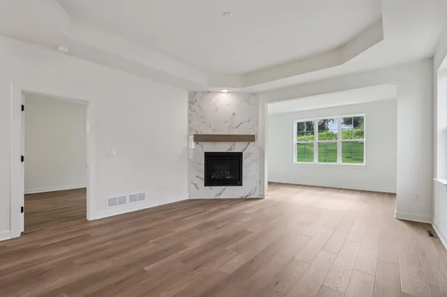 $595,900 | 2125 Bluestem Drive, Unit 102, Waukesha, WI 53188