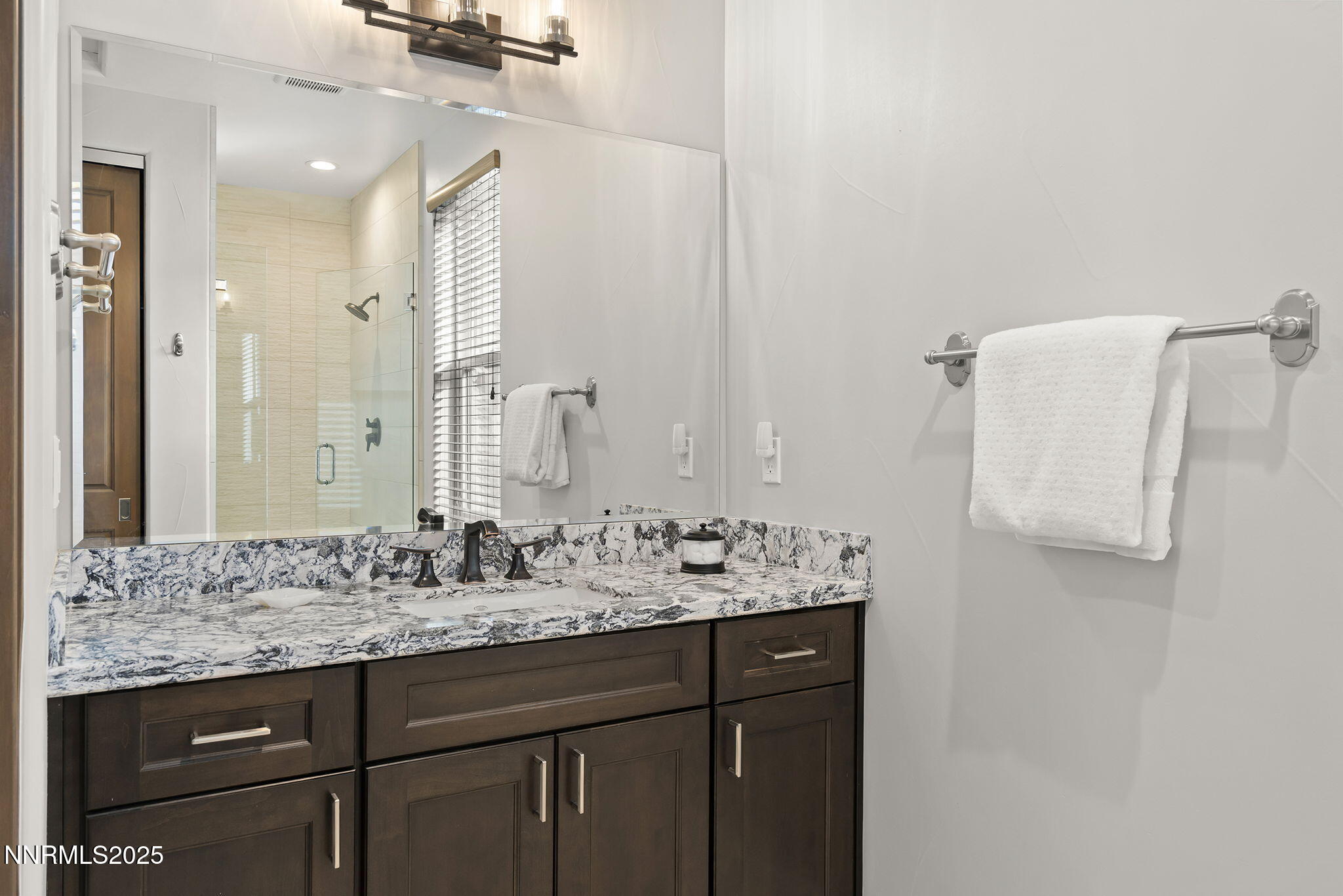 5072 Bordeaux Court Reno, NV 89511 - Photo 35 of 50 casita bath