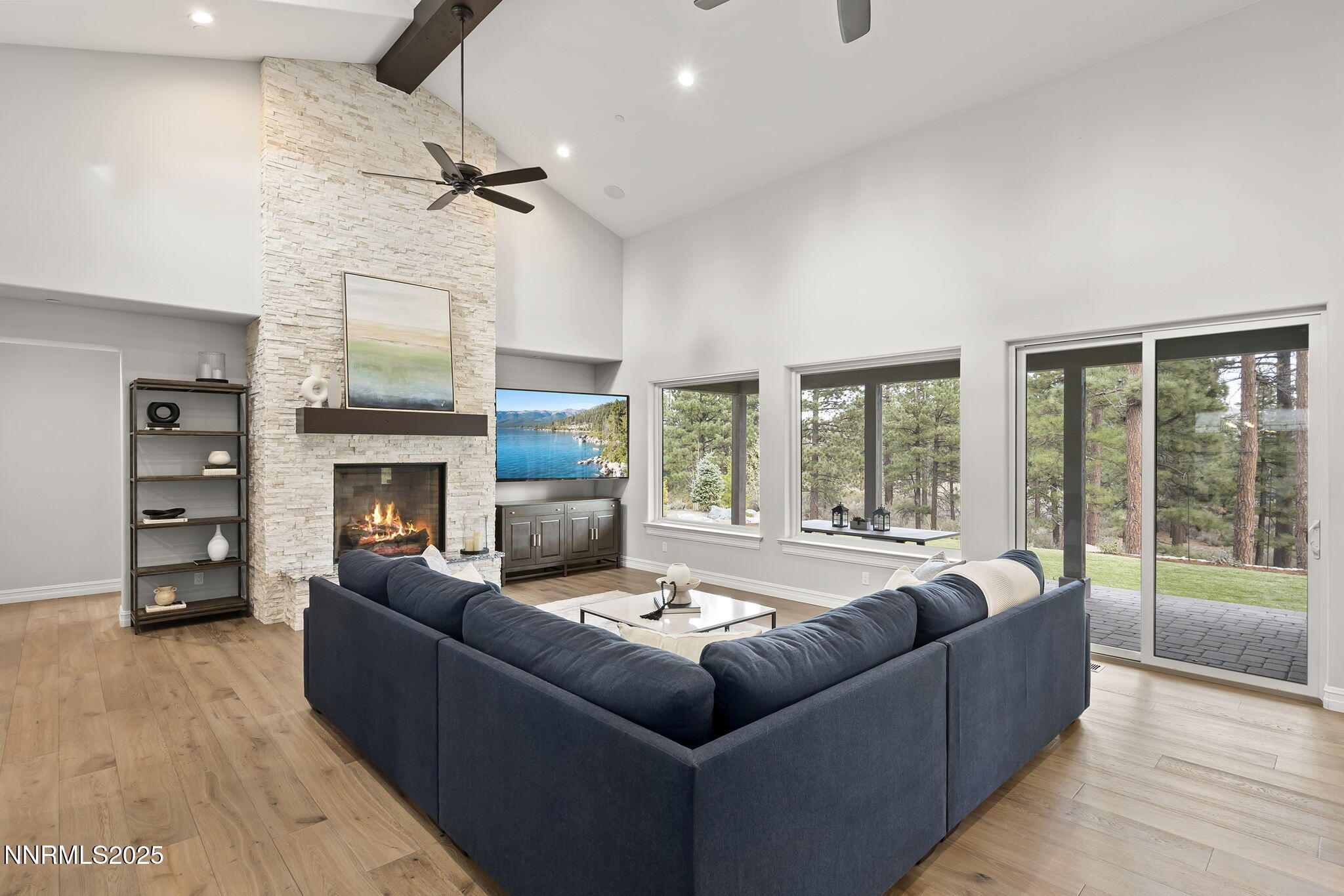 5072 Bordeaux Court Reno, NV 89511 - Photo 5 of 50 Living Room