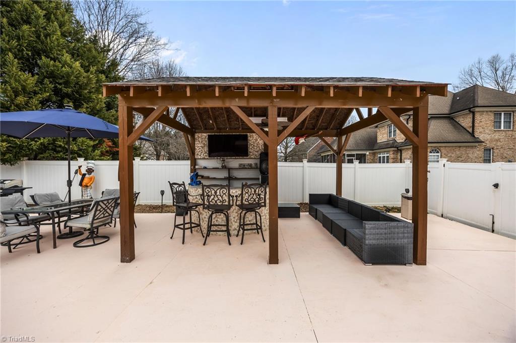 2309 Faircloth Way High Point, NC 27265 - Photo 38 of 46