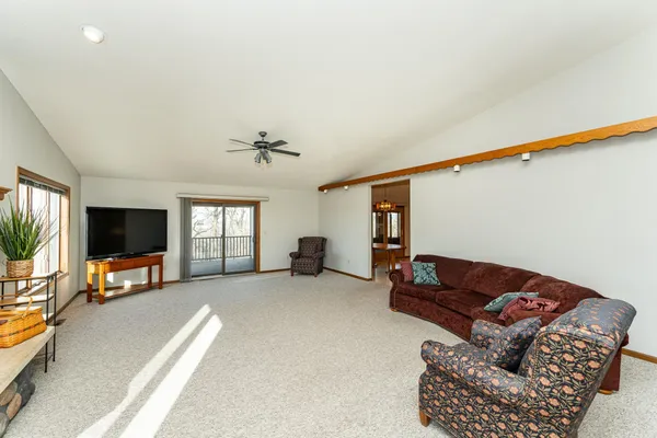 $649,900 | 1397 Soppa Drive, St. Charles, MN 55972