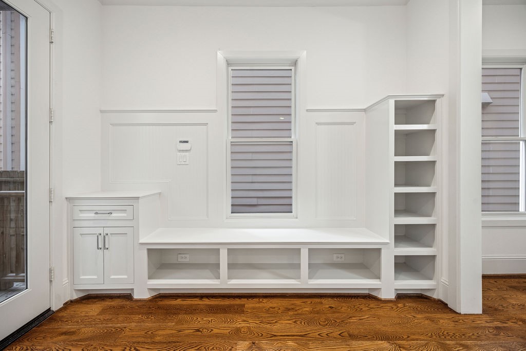 510 East 27th Street Houston, TX 77008 - Photo 12 of 34 Mud Room.