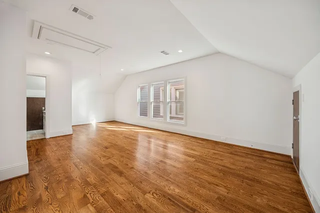 $6,000 | 510 East 27th Street, Houston, TX 77008