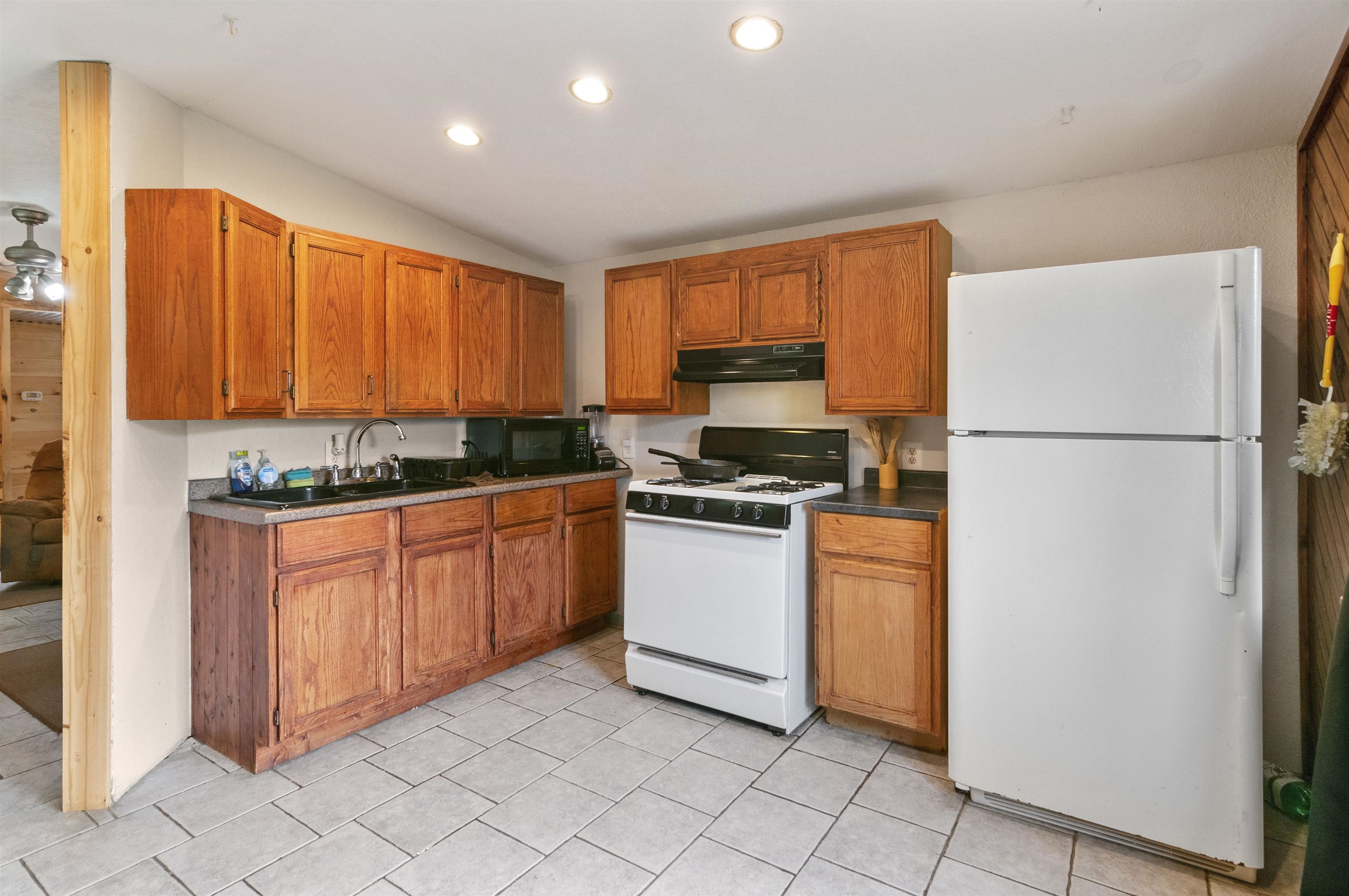 5767 South 23 Road Boon, MI 49618 - Photo 2 of 40