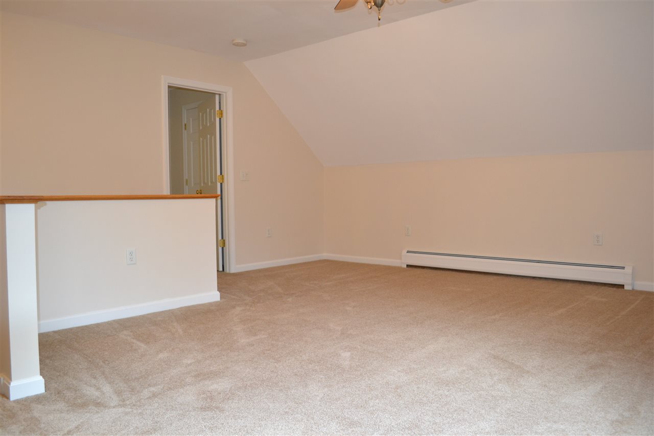 60 Gulf Road Lyndeborough, NH 03082 - Photo 26 of 39