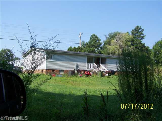 1366 Giles Road Lexington, NC 27295 - Photo 2 of 2 Exterior Back.