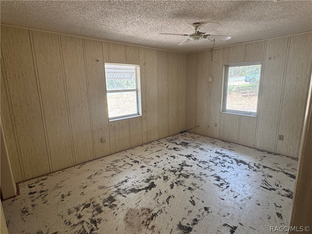 3953 South Fernpark Terrace Inverness, FL 34452 - Photo 12 of 16 a view of a bedroom